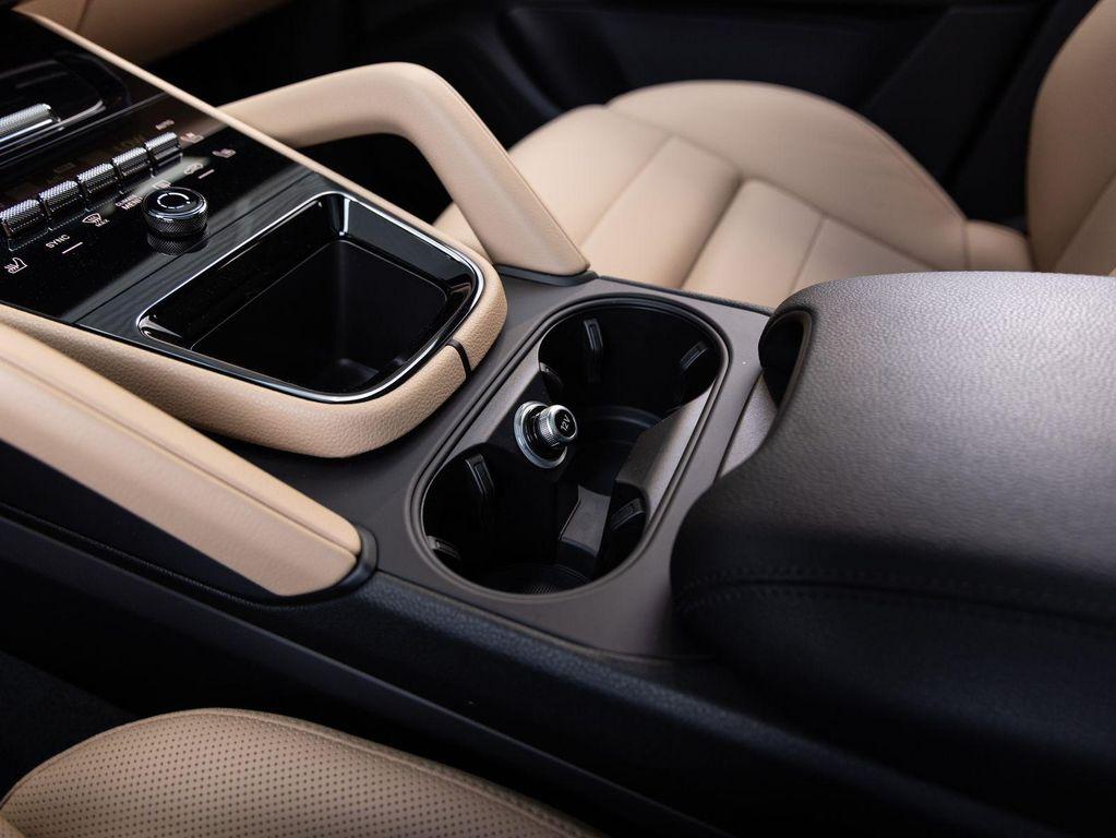 new 2025 Porsche Cayenne car, priced at $107,775
