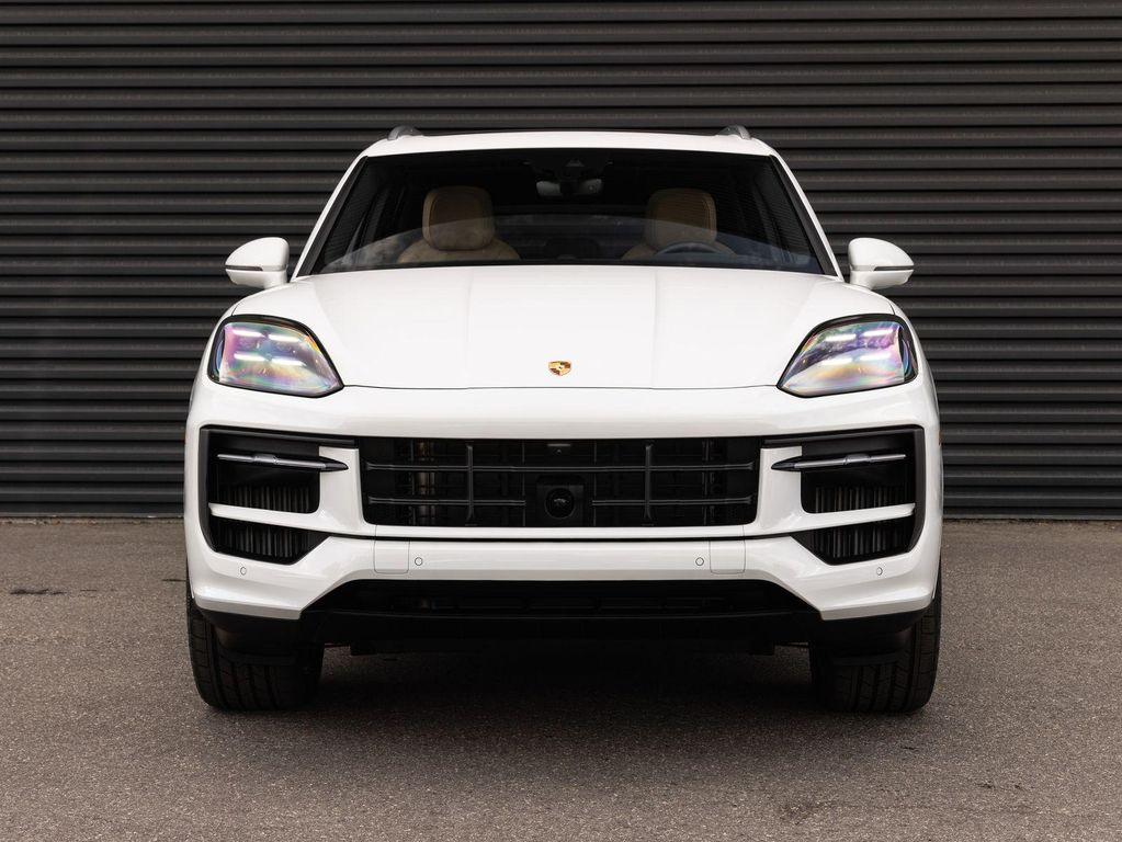 new 2025 Porsche Cayenne car, priced at $107,775