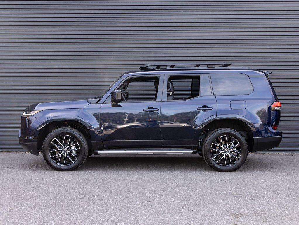 used 2025 Lexus GX 550 car, priced at $86,991