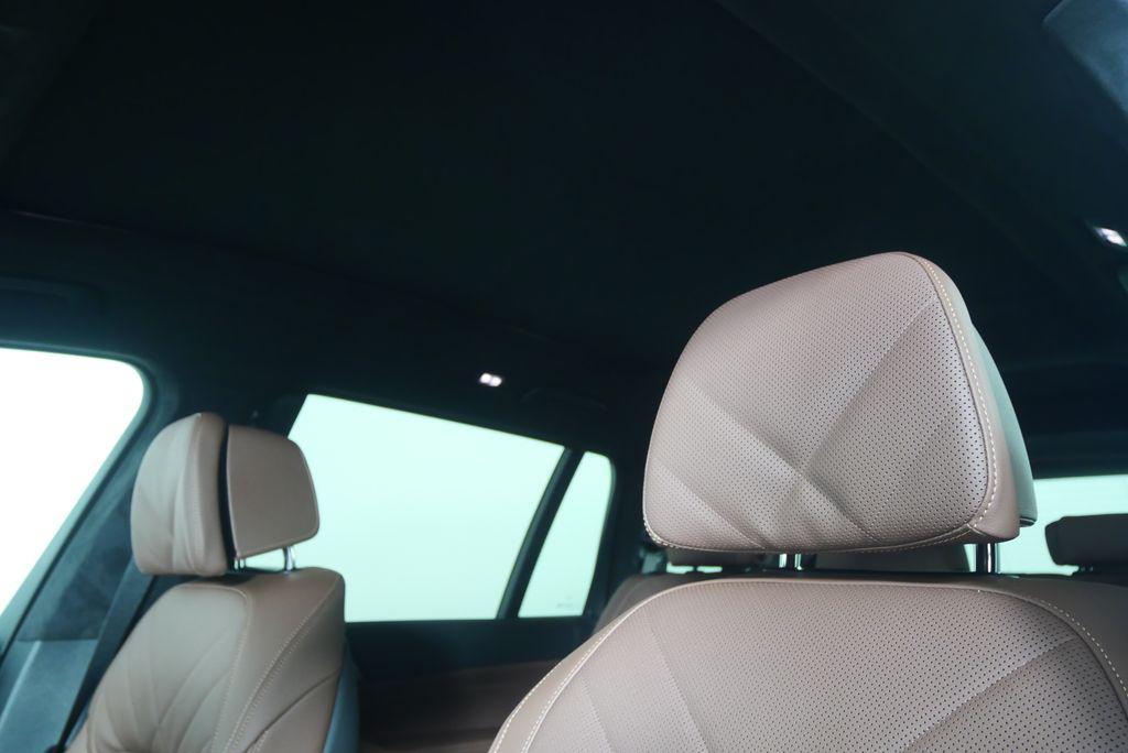 new 2027 BMW X7 car, priced at $100,865