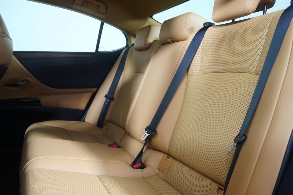 used 2022 Lexus ES 350 car, priced at $36,442