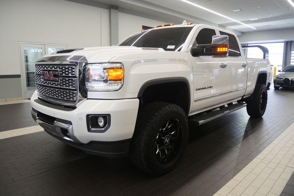 used 2018 GMC Sierra 2500 car, priced at $46,444