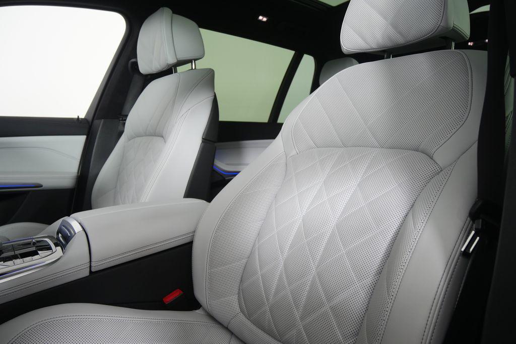 used 2025 BMW X7 car, priced at $59,988