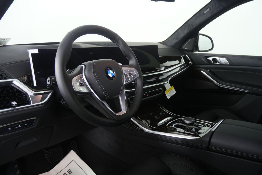 new 2027 BMW X7 car, priced at $95,930