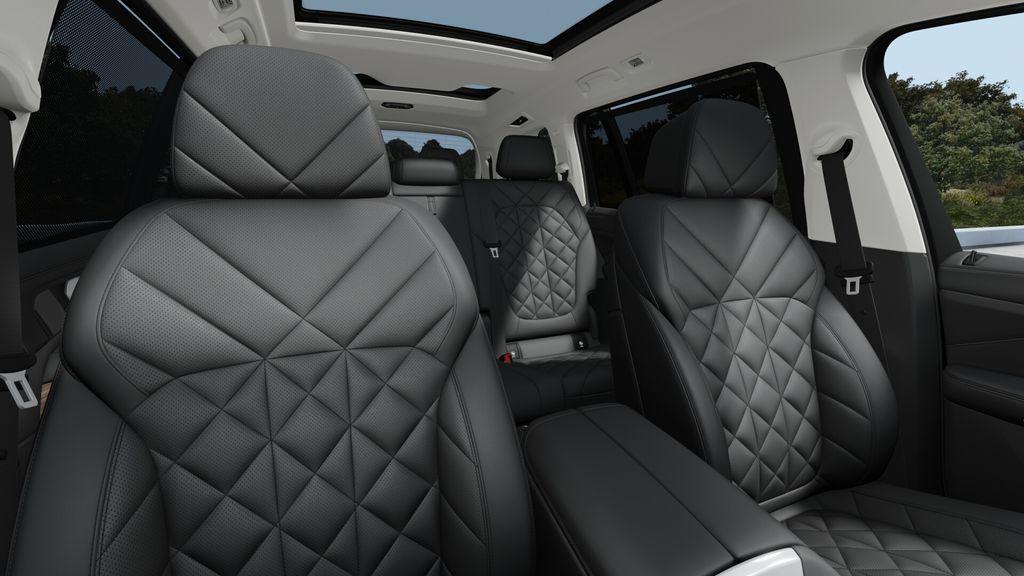 new 2027 BMW X7 car, priced at $94,250