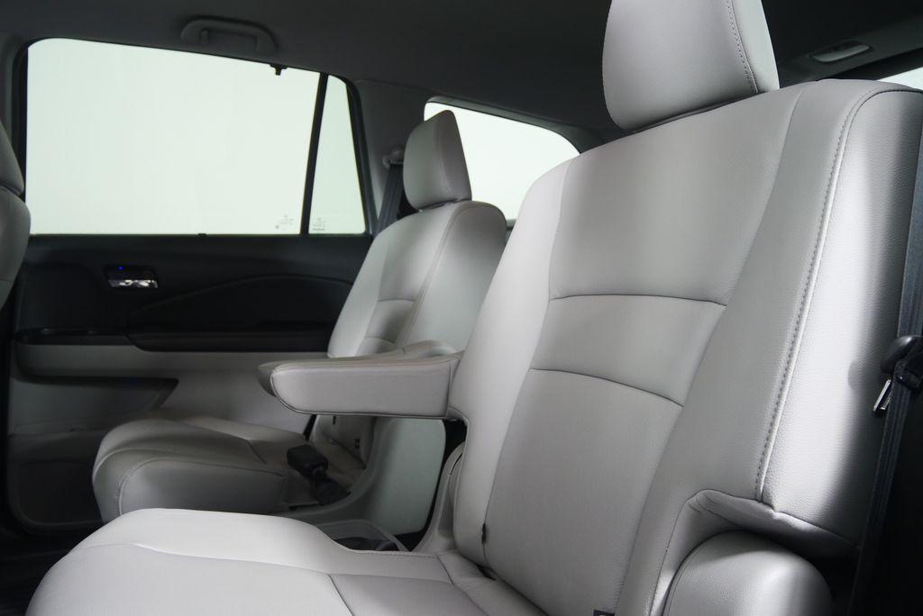 used 2022 Honda Pilot car, priced at $27,944