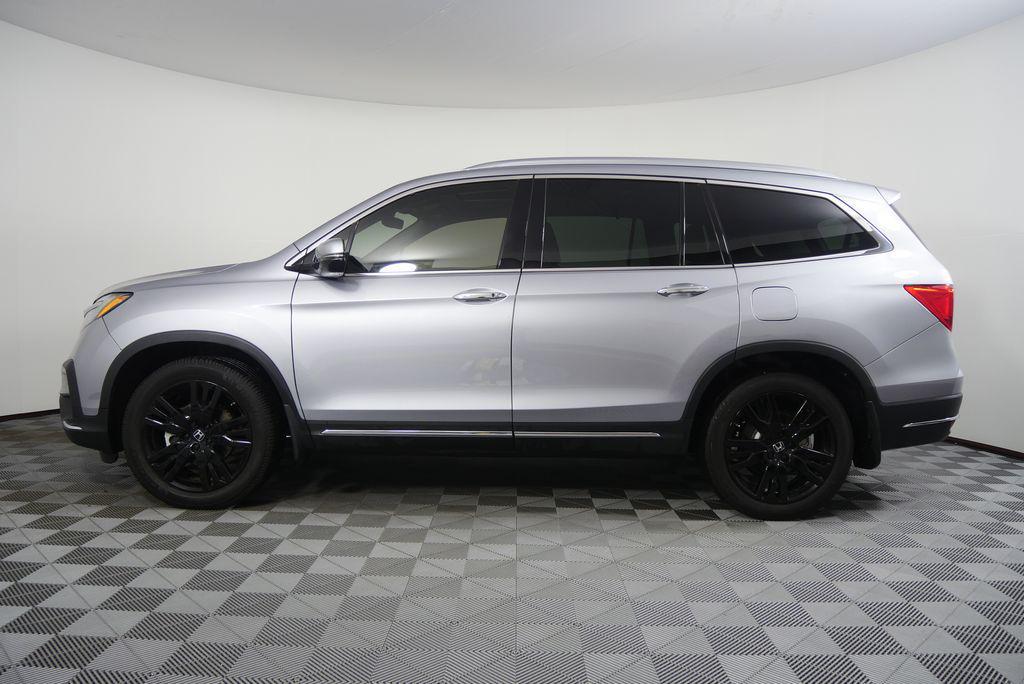 used 2022 Honda Pilot car, priced at $27,944