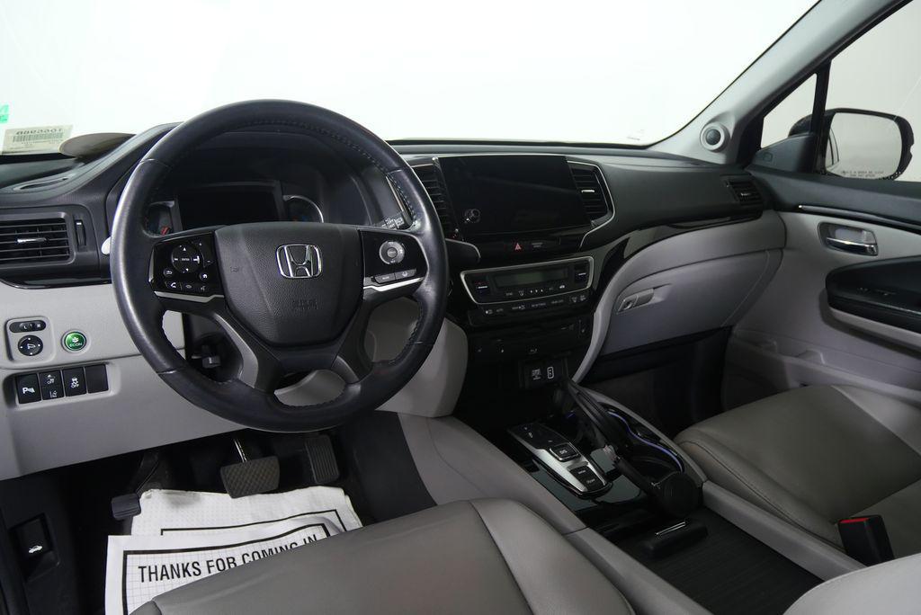 used 2022 Honda Pilot car, priced at $27,944