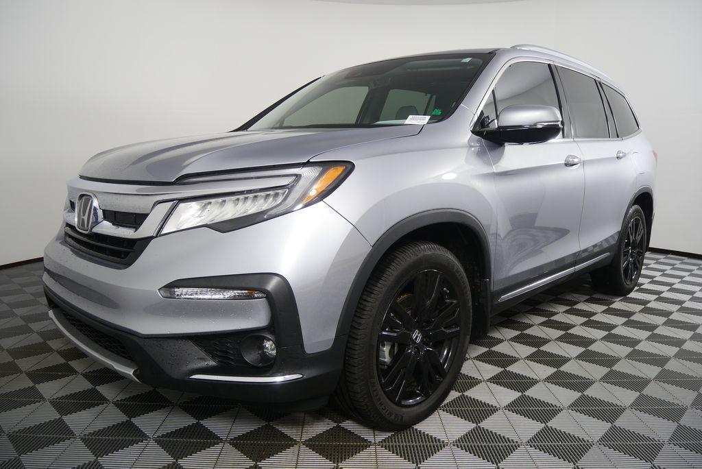 used 2022 Honda Pilot car, priced at $27,944