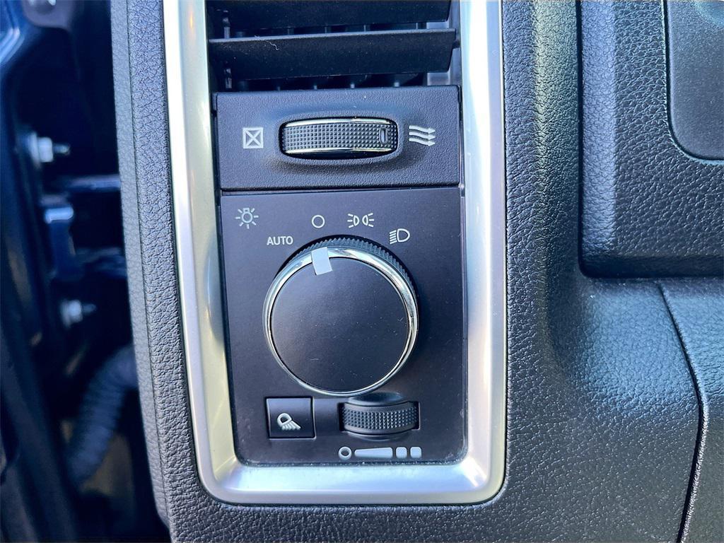 used 2021 Ram 1500 Classic car, priced at $23,000