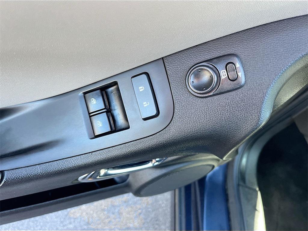 used 2015 Chevrolet Camaro car, priced at $11,600