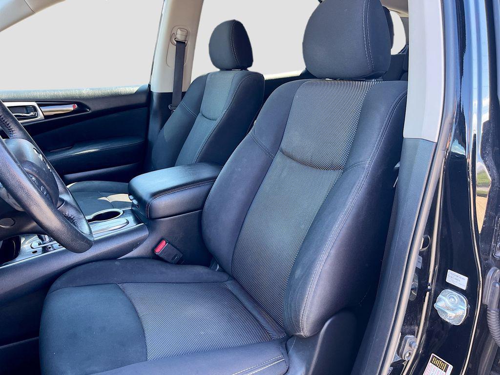 used 2020 Nissan Pathfinder car, priced at $13,900