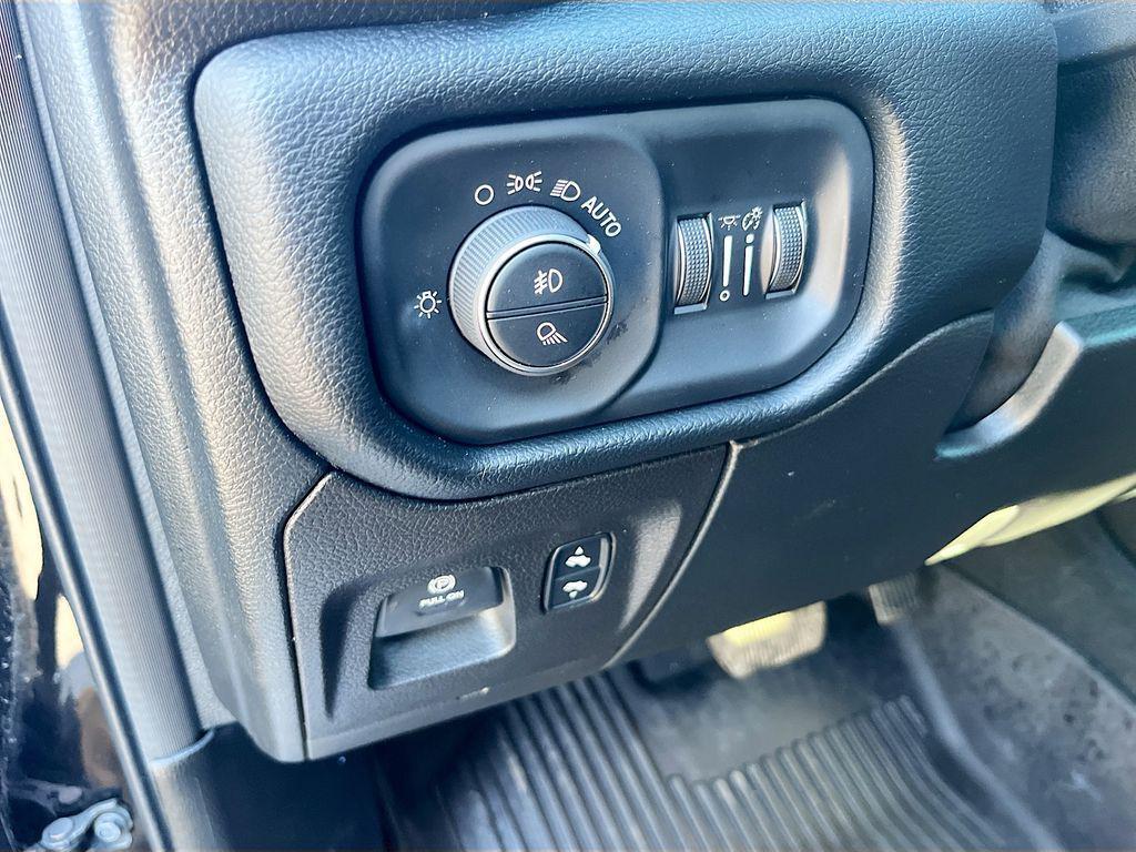 used 2021 Ram 1500 car, priced at $31,400