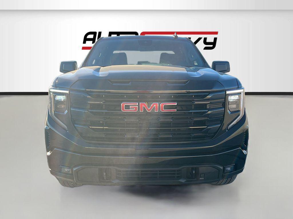 used 2024 GMC Sierra 1500 car, priced at $41,900