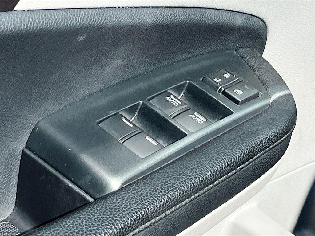 used 2022 Honda Pilot car, priced at $23,200