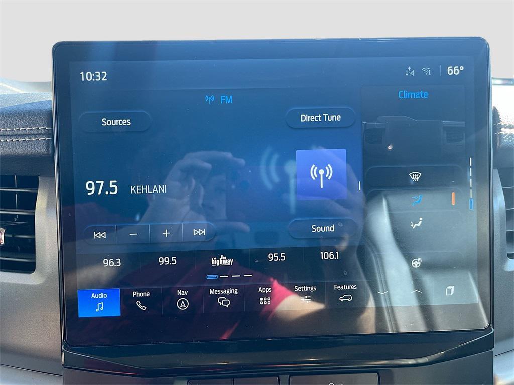 used 2023 Ford Expedition car, priced at $36,200