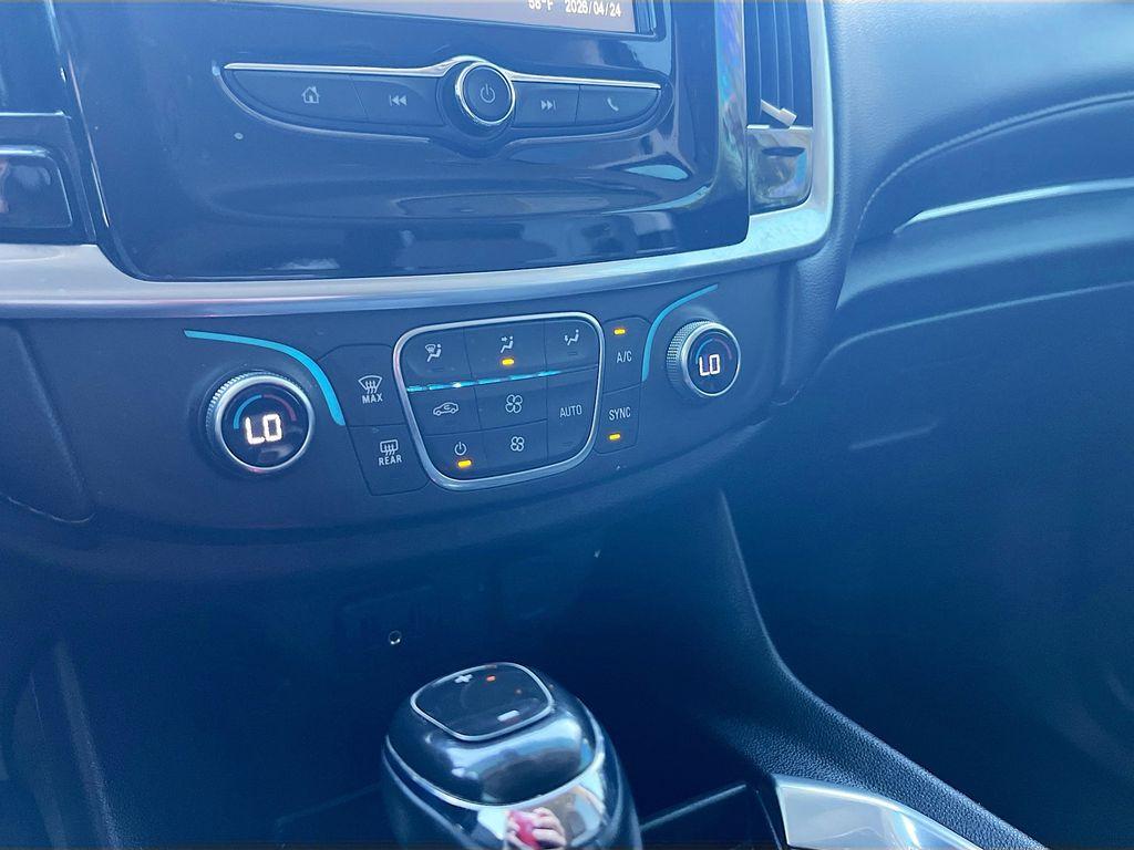used 2019 Chevrolet Traverse car, priced at $18,500