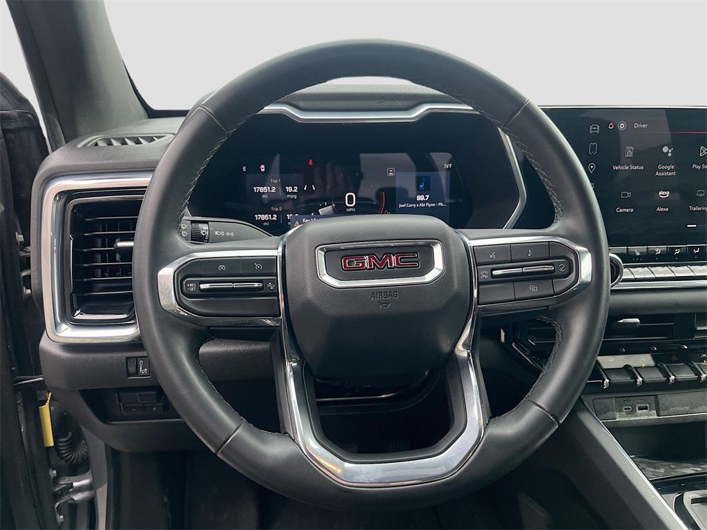 used 2024 GMC Canyon car, priced at $27,800