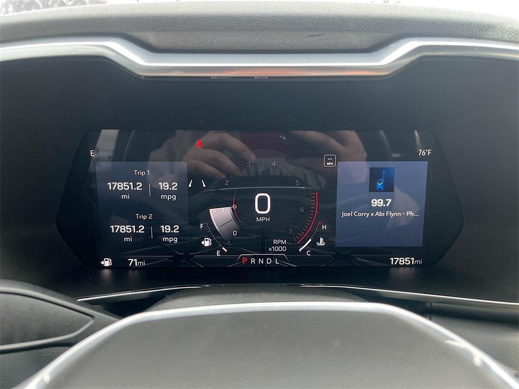 used 2024 GMC Canyon car, priced at $27,800