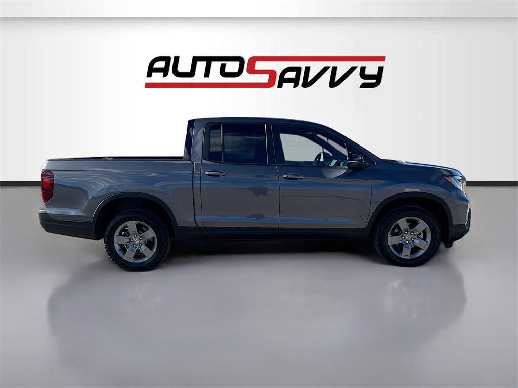 used 2025 Honda Ridgeline car, priced at $33,300