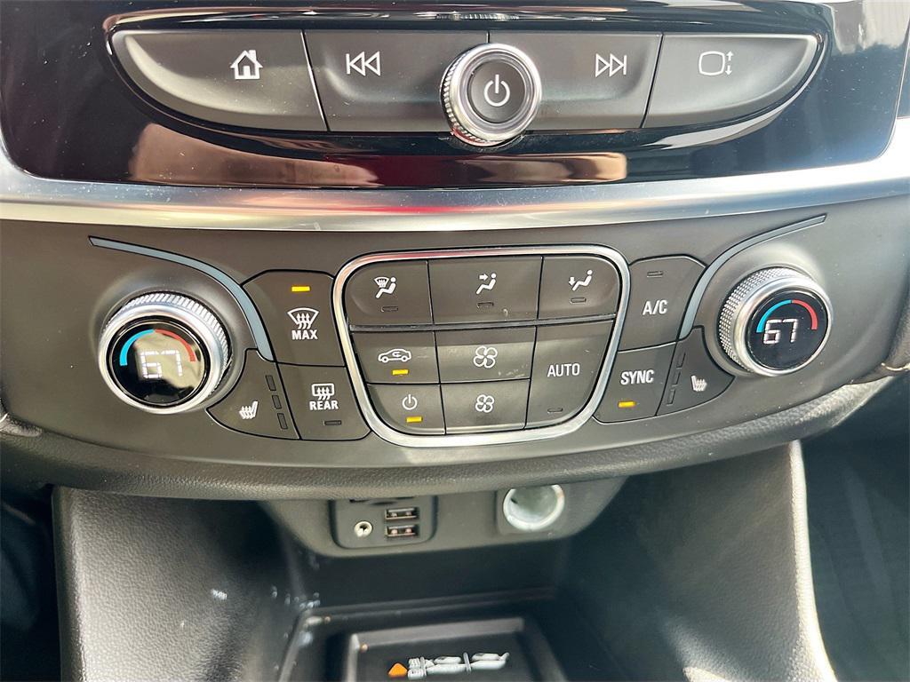 used 2022 Chevrolet Traverse car, priced at $22,600