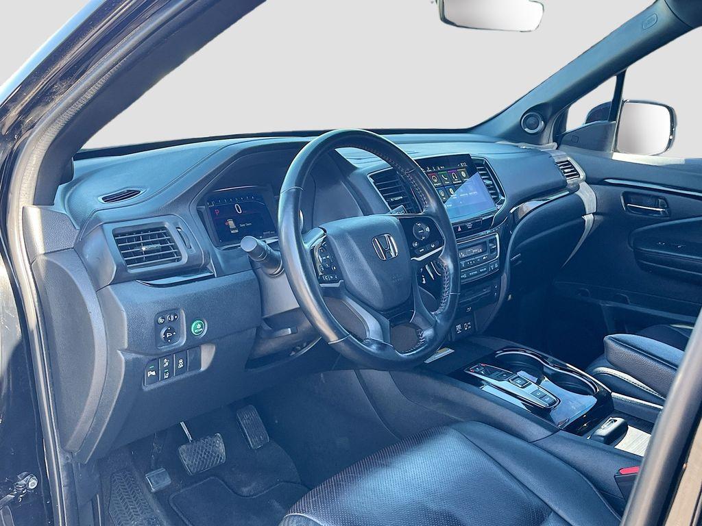 used 2022 Honda Pilot car, priced at $29,400