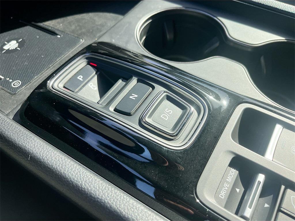 used 2025 Honda Pilot car, priced at $38,700