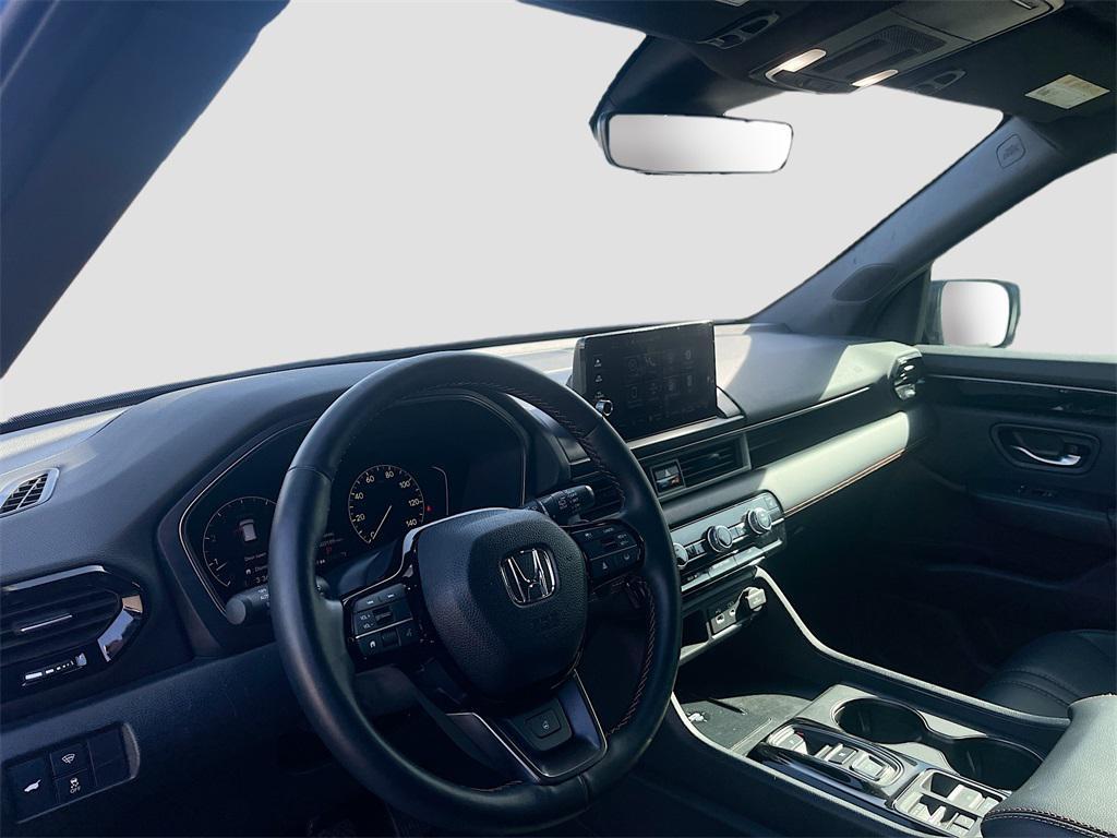 used 2025 Honda Pilot car, priced at $38,700