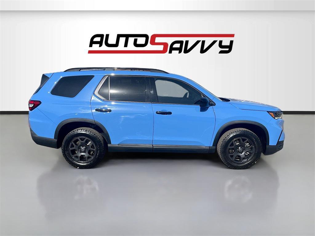 used 2025 Honda Pilot car, priced at $38,700