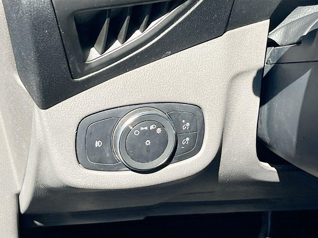 used 2022 Ford Transit Connect car, priced at $23,900