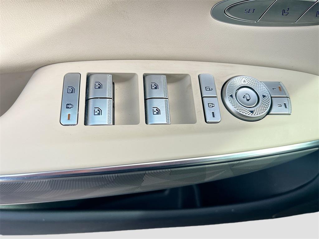 used 2025 Genesis GV70 car, priced at $44,000