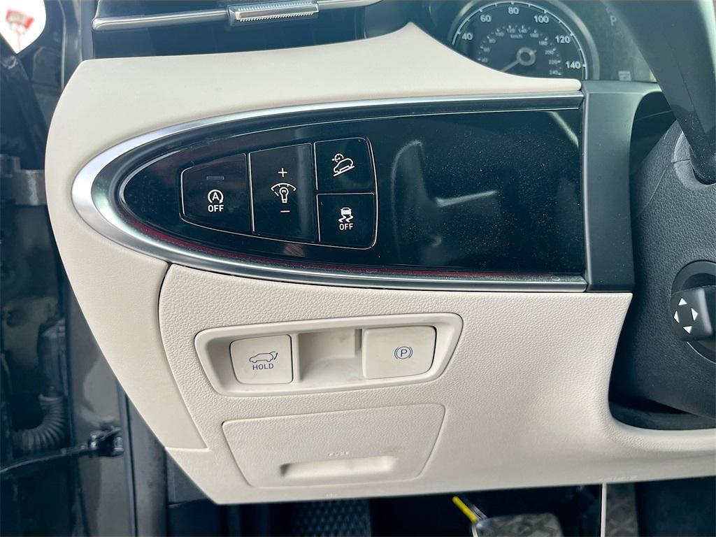 used 2025 Genesis GV70 car, priced at $44,000