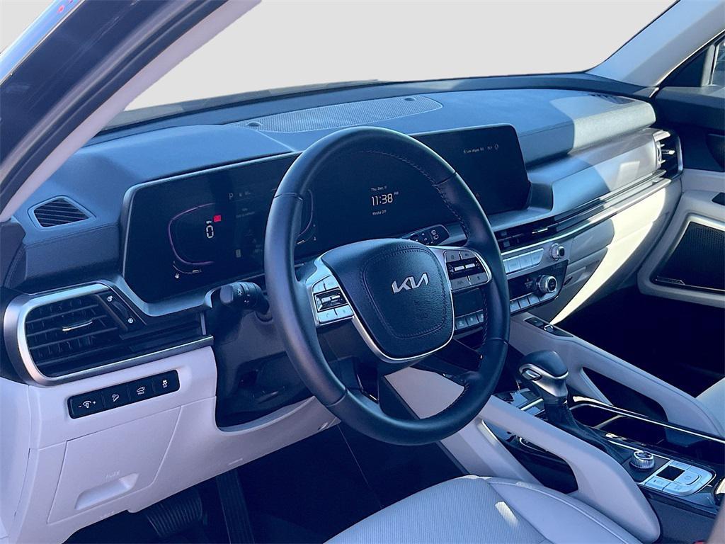 used 2025 Kia Telluride car, priced at $29,800