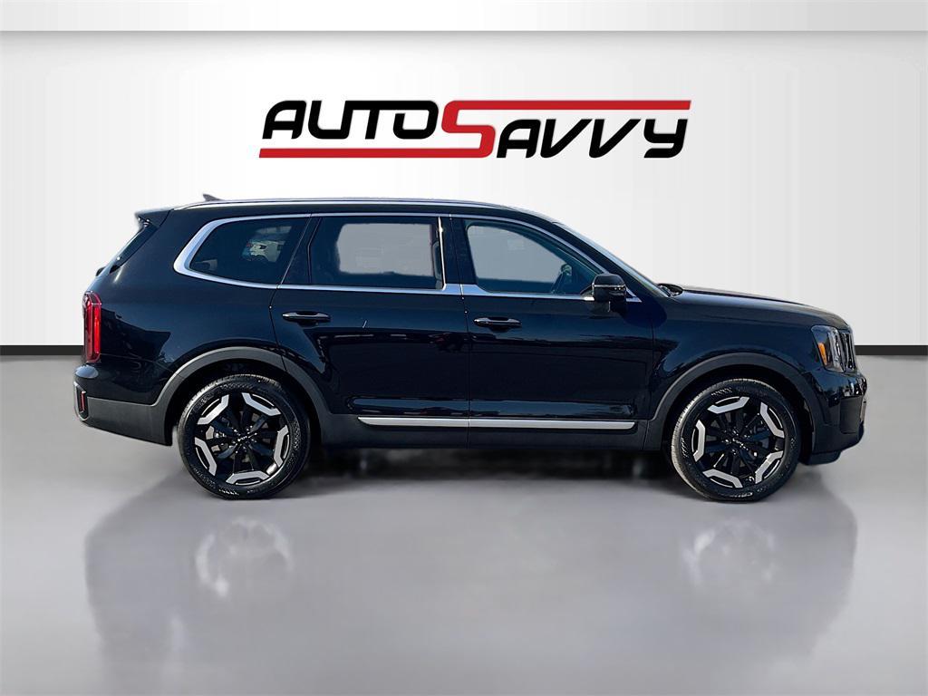 used 2025 Kia Telluride car, priced at $29,800