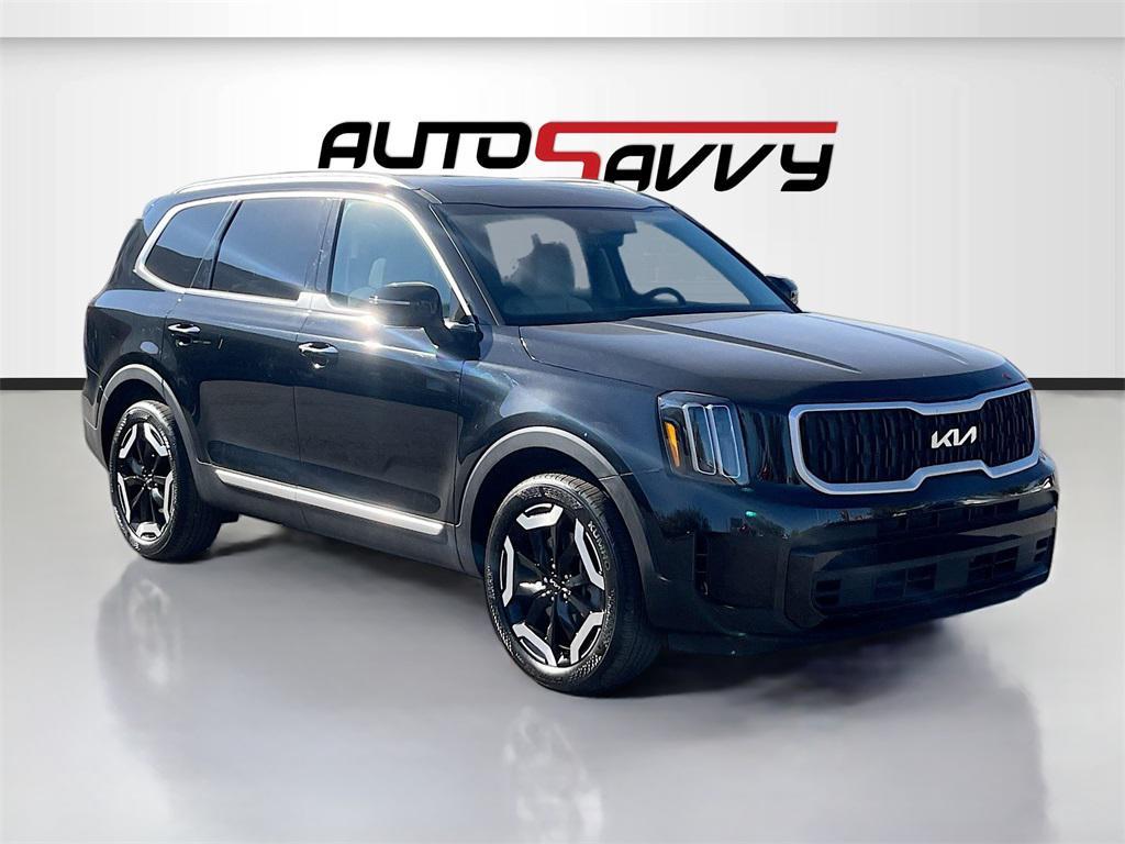 used 2025 Kia Telluride car, priced at $29,800