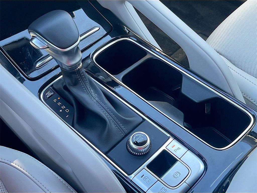 used 2025 Kia Telluride car, priced at $29,800