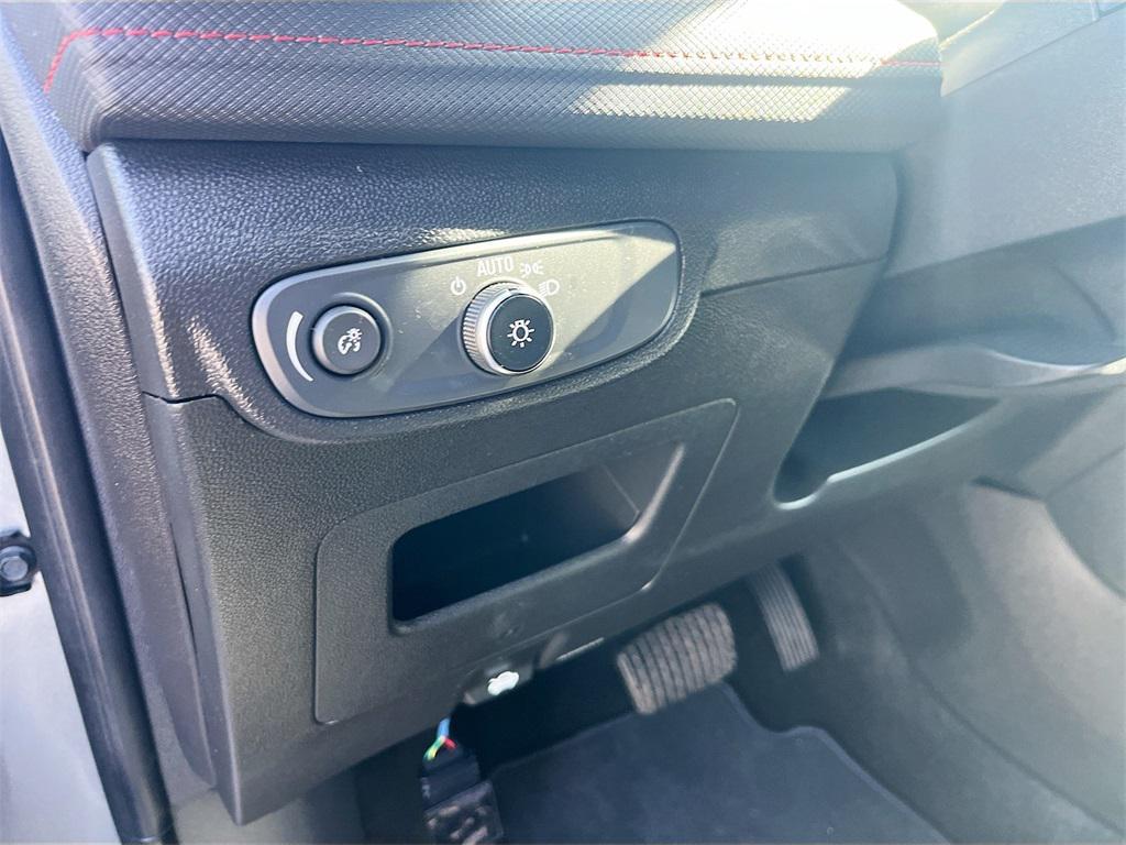 used 2025 Chevrolet TrailBlazer car, priced at $22,700