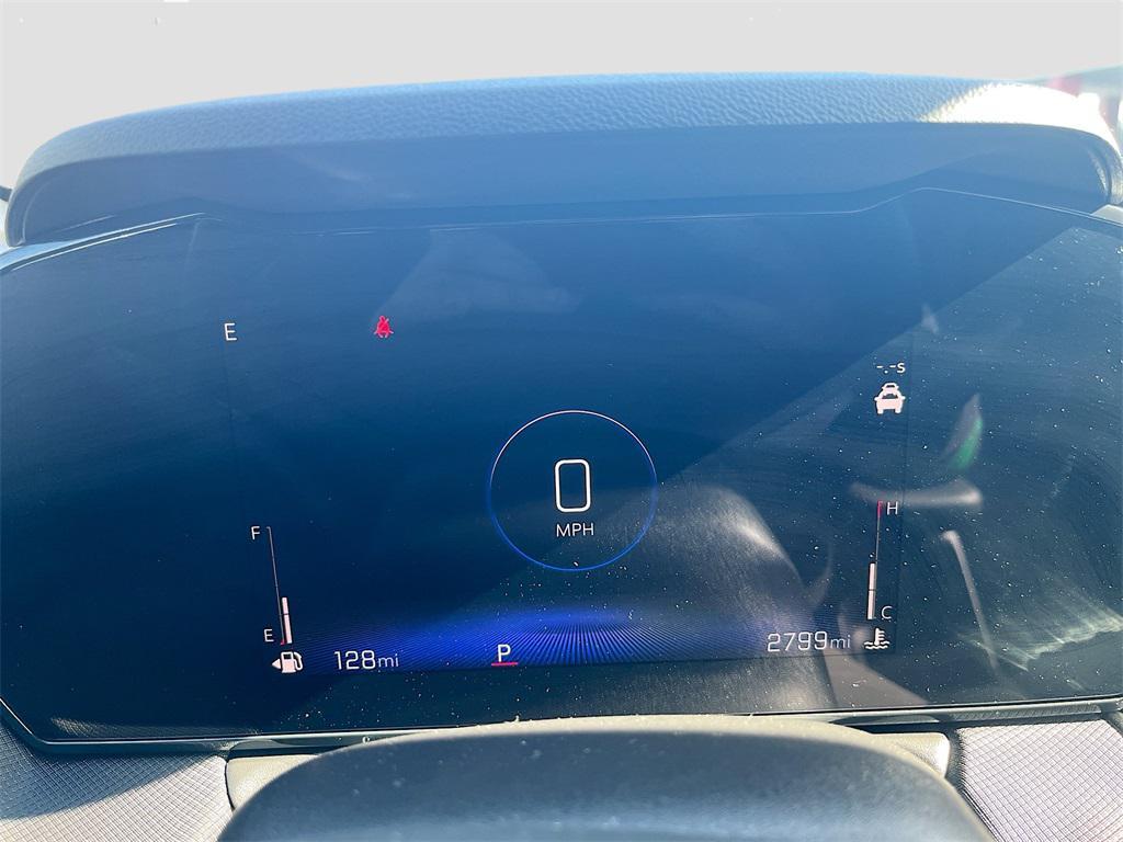 used 2025 Chevrolet TrailBlazer car, priced at $22,700