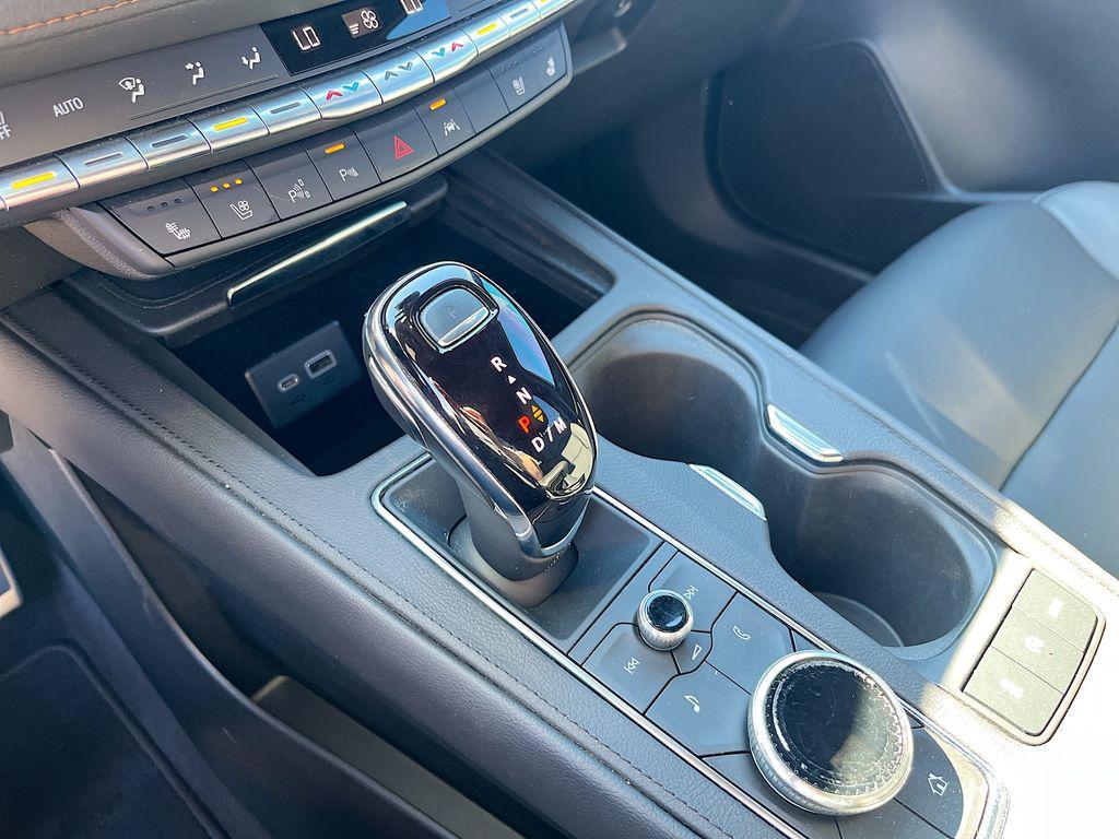used 2023 Cadillac XT4 car, priced at $25,000