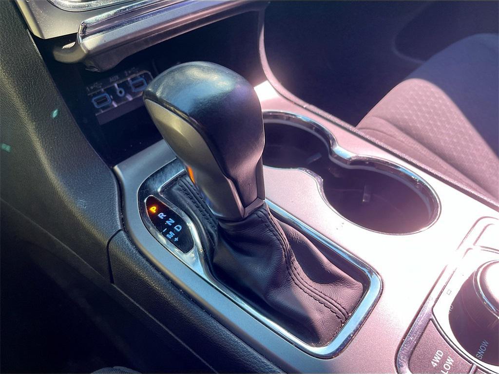 used 2019 Jeep Grand Cherokee car, priced at $16,200