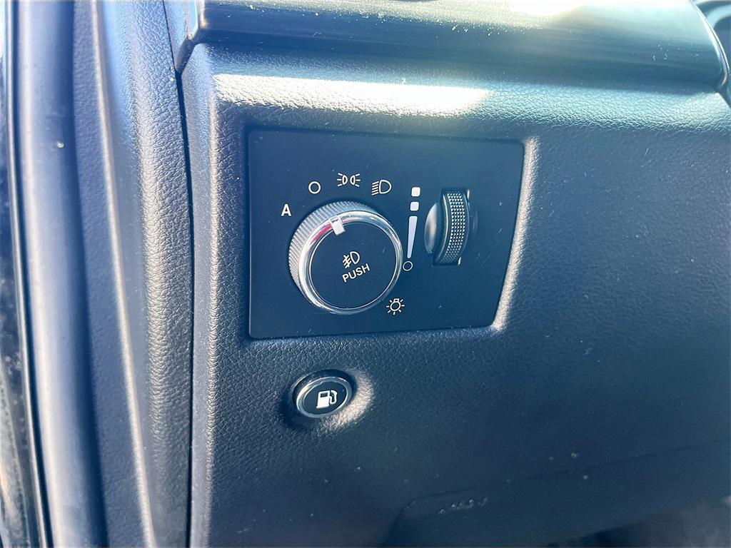 used 2019 Jeep Grand Cherokee car, priced at $16,200