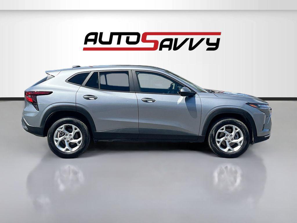 used 2025 Chevrolet Trax car, priced at $18,700