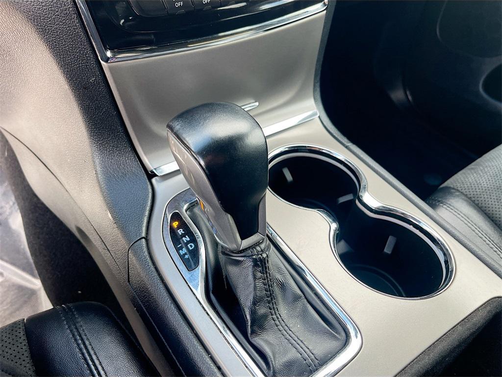 used 2021 Jeep Grand Cherokee car, priced at $19,500