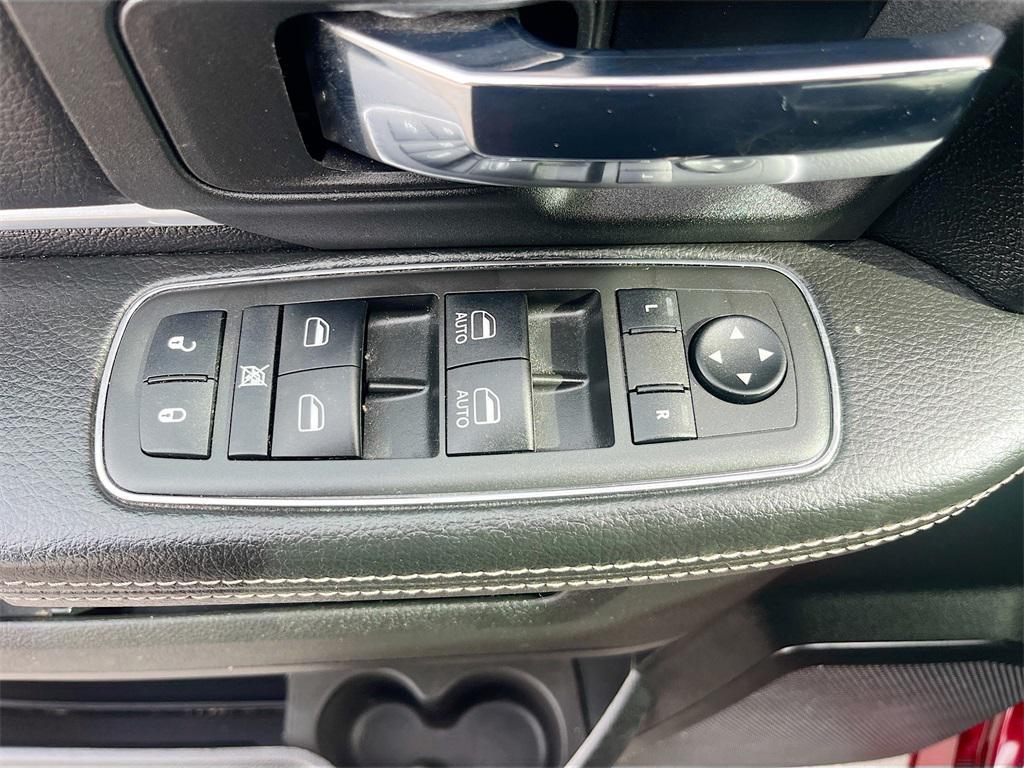 used 2021 Ram 1500 Classic car, priced at $23,600