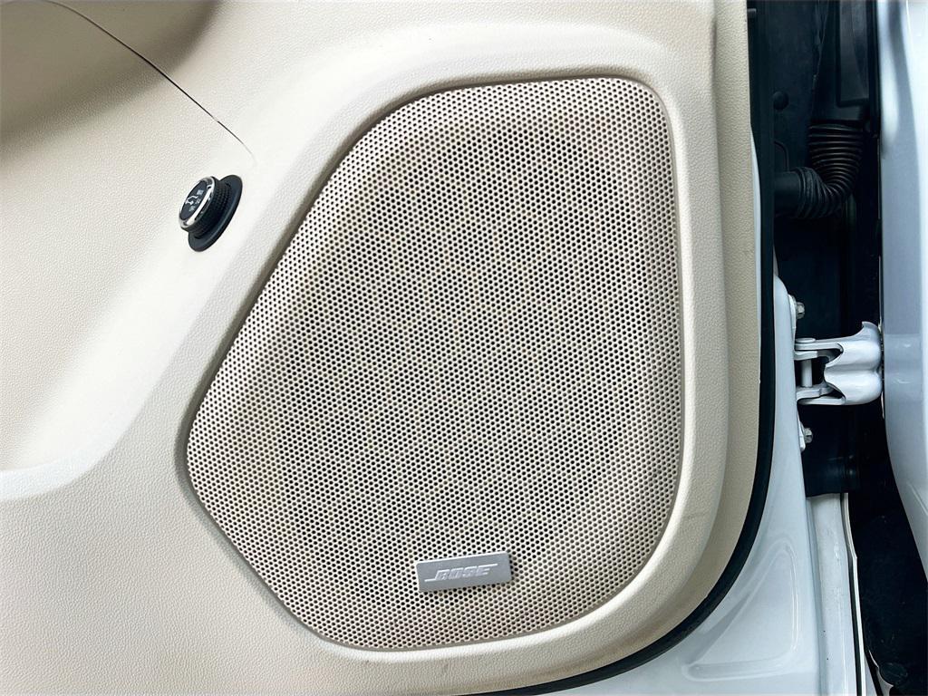 used 2022 GMC Acadia car, priced at $27,800