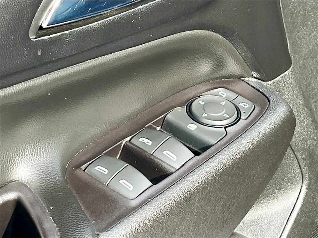 used 2020 Chevrolet Equinox car, priced at $14,500