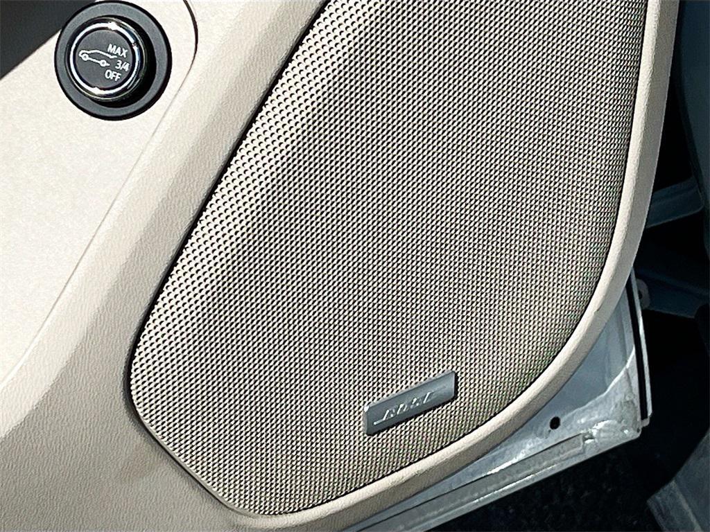 used 2019 GMC Acadia car, priced at $18,300