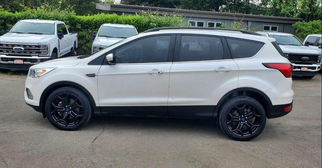used 2019 Ford Escape car