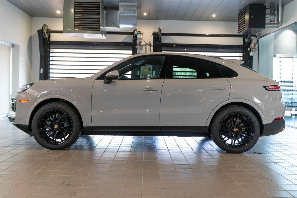 new 2025 Porsche Cayenne car, priced at $108,385