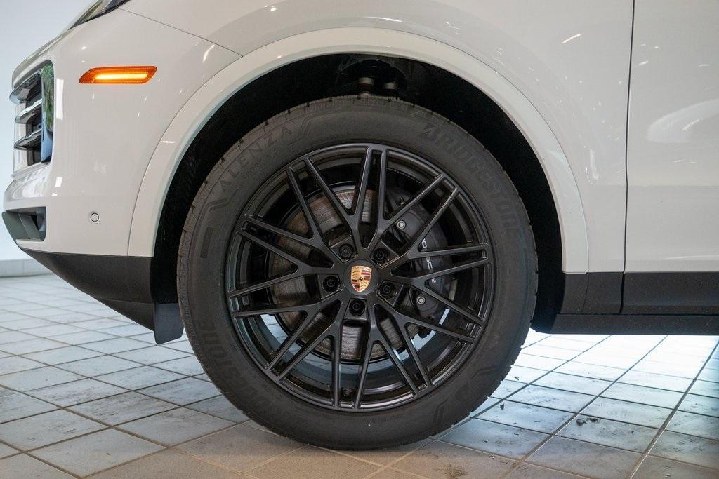 new 2025 Porsche Cayenne car, priced at $108,955
